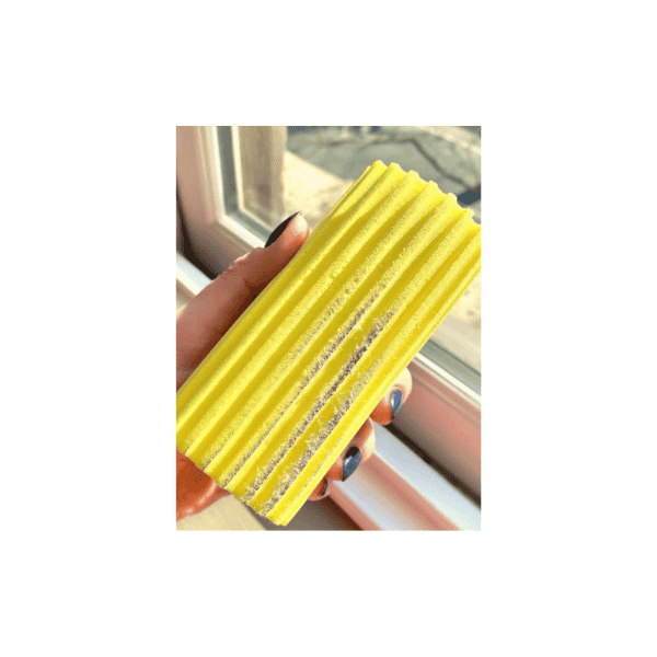 Scrub Daddy Damp Duster Rinse & Reuse - Yellow Ideal for Blinds